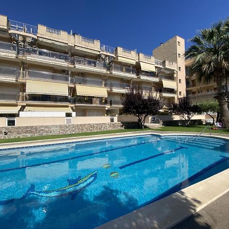 R123 Apartamento En La Planta Baja Con Piscina Cerca De La Playa Calafell Bagian luar foto