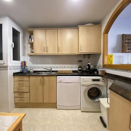 R123 Apartamento En La Planta Baja Con Piscina Cerca De La Playa Calafell Bagian luar foto