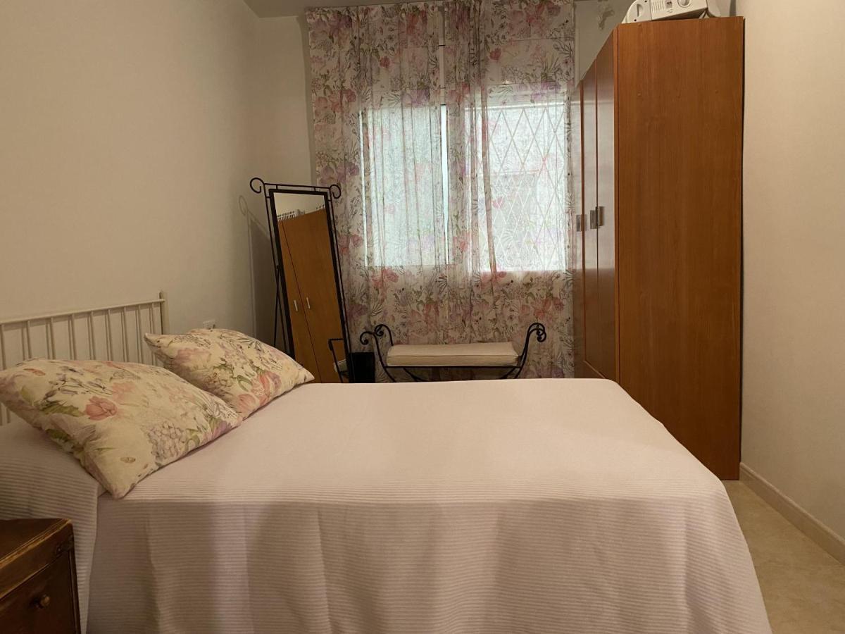R123 Apartamento En La Planta Baja Con Piscina Cerca De La Playa Calafell Bagian luar foto
