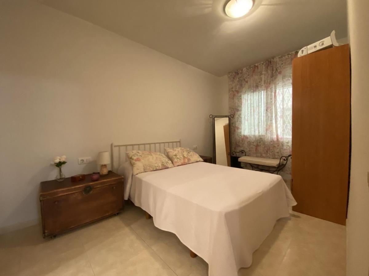 R123 Apartamento En La Planta Baja Con Piscina Cerca De La Playa Calafell Bagian luar foto