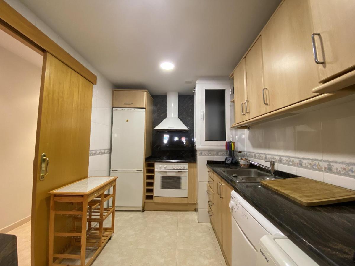 R123 Apartamento En La Planta Baja Con Piscina Cerca De La Playa Calafell Bagian luar foto