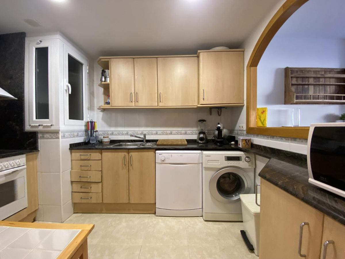 R123 Apartamento En La Planta Baja Con Piscina Cerca De La Playa Calafell Bagian luar foto